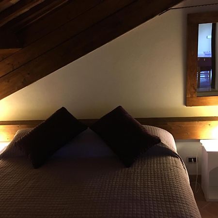 Guest House Dimora Fiorita Serracapriola Kamer foto