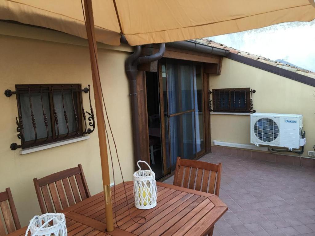Guest House Dimora Fiorita Serracapriola Buitenkant foto