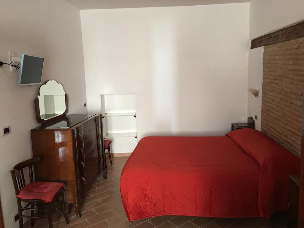 Guest House Dimora Fiorita Serracapriola Buitenkant foto